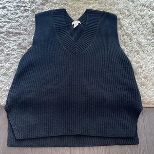 H&M | Black Oversized Knit Sweater Vest